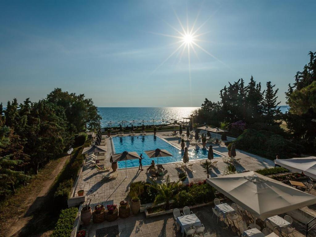 Kassandra Mare Hotel Nea Poteidaia Luaran gambar